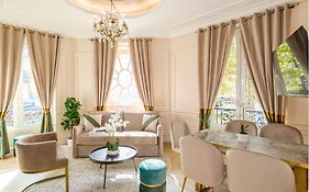 Merveil - Luxury Suite - Louvre - Ours I